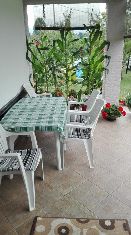 Guest House Adrijana Селище Дрезницко Екстериор снимка